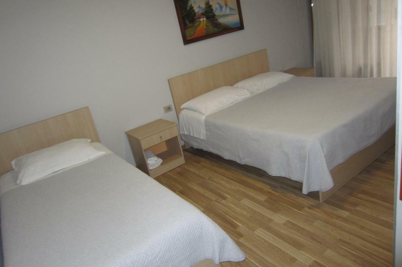 Salku Serviced Rooms Tirana Exterior foto