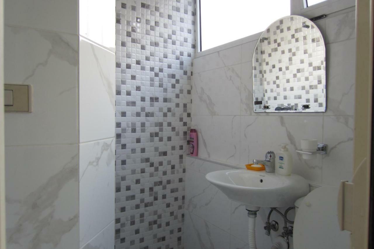 Salku Serviced Rooms Tirana Exterior foto